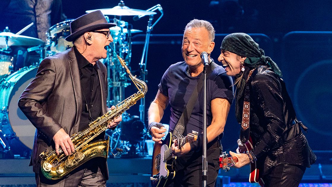 Bruce Springsteen & The E Street Band cancel three consecutive concerts