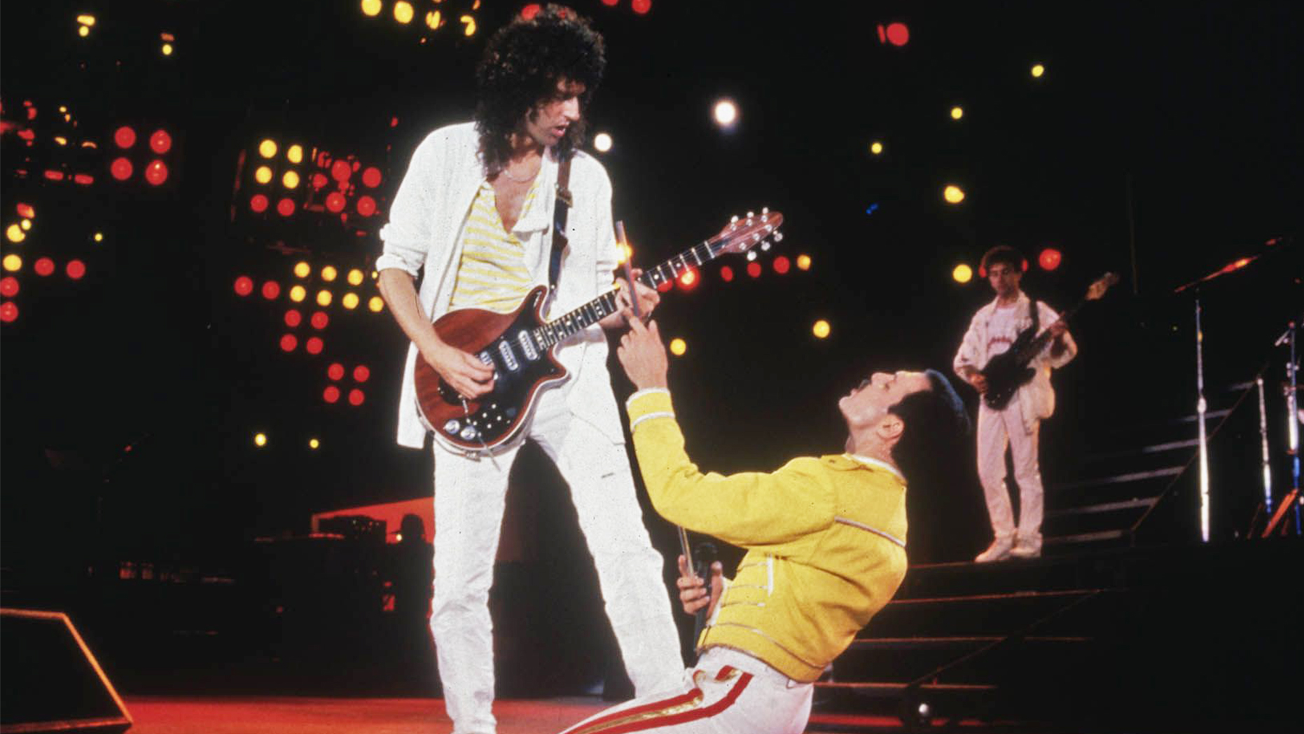 Freddie Mercury - Queen at Live Aid (1985) - Photographic print for sale