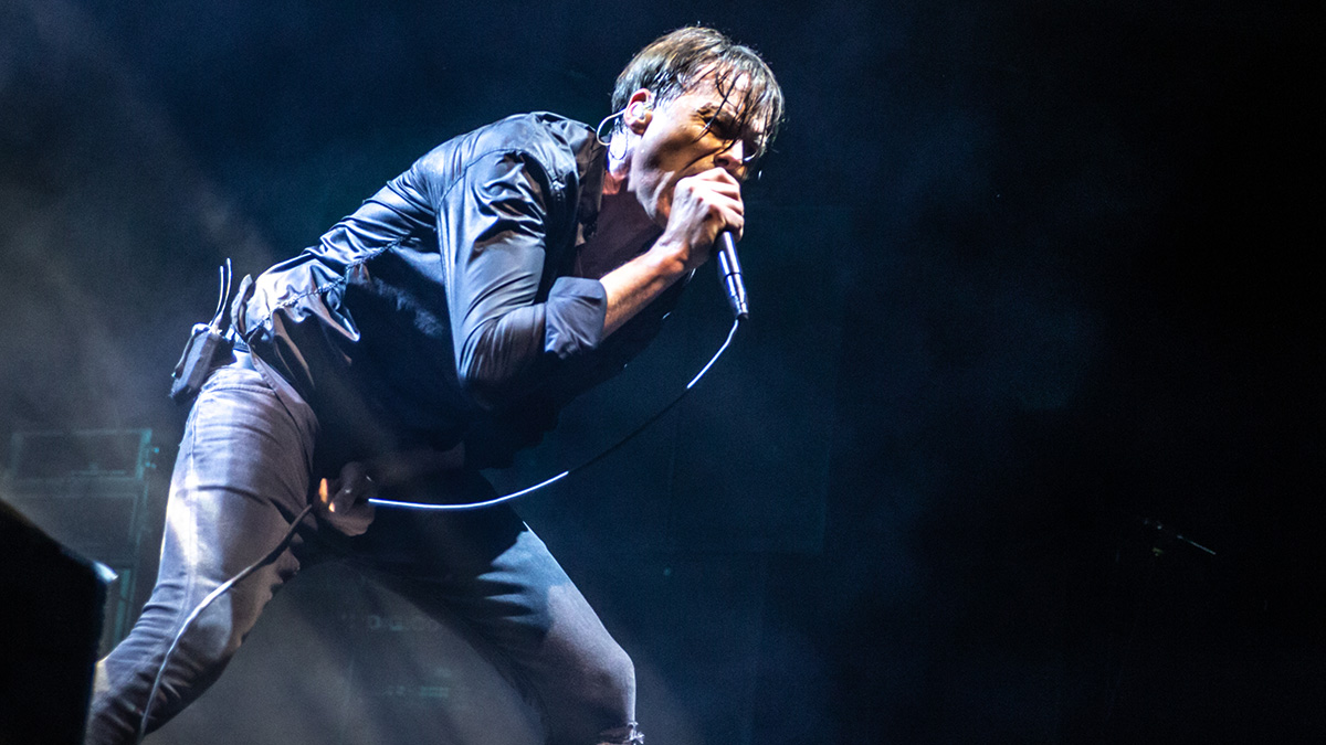 Suede announce December 2023 UK tour