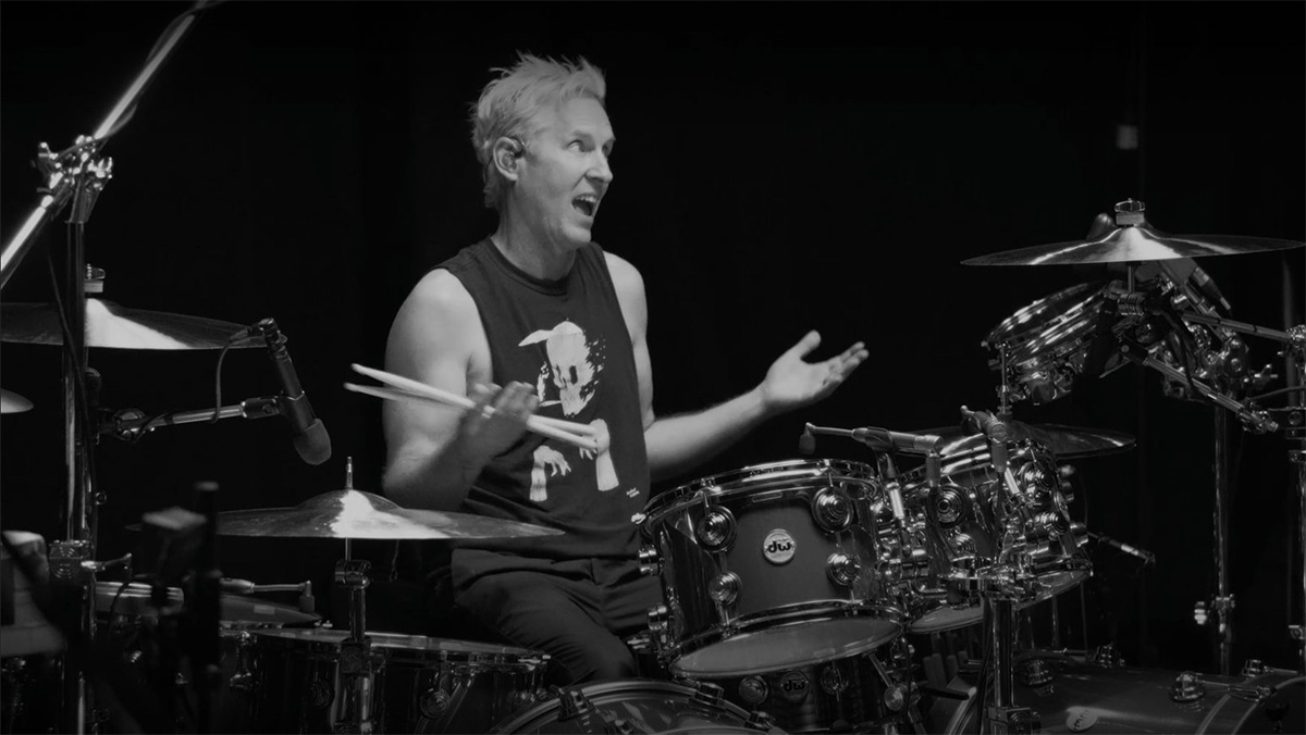 The Foo Fighters have revealed that the drummer taking the throne ahea, josh freese paramore