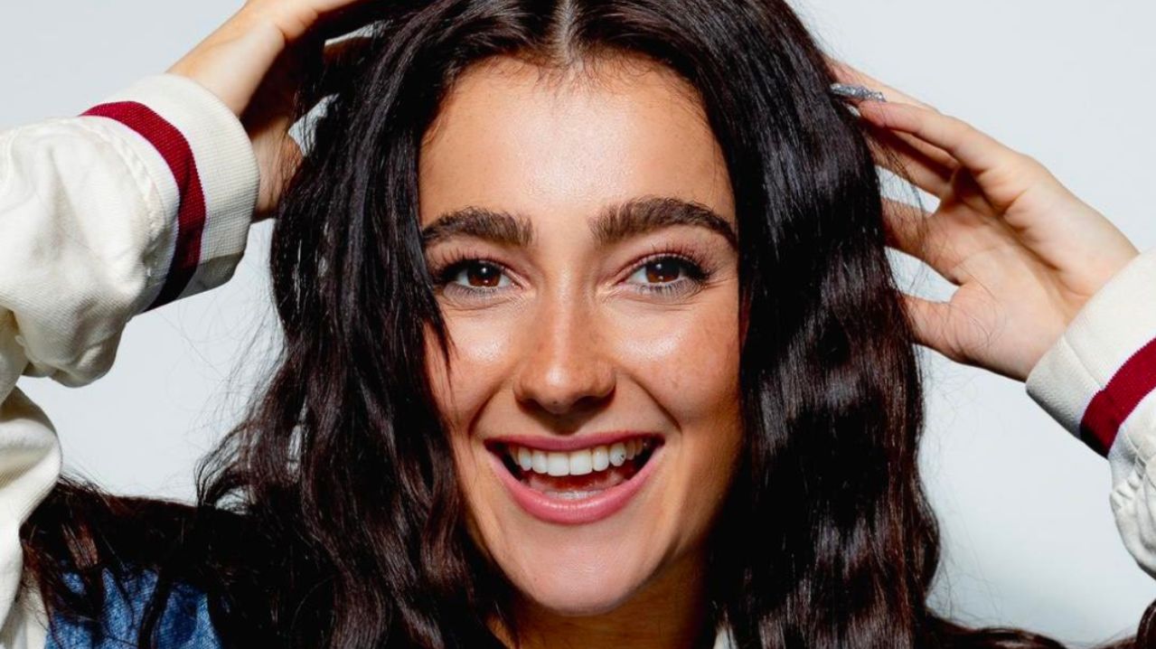 Brooke releases new single âBeing Aloneâ ahead of headline show at Dublin Academy | Music - Cool FM