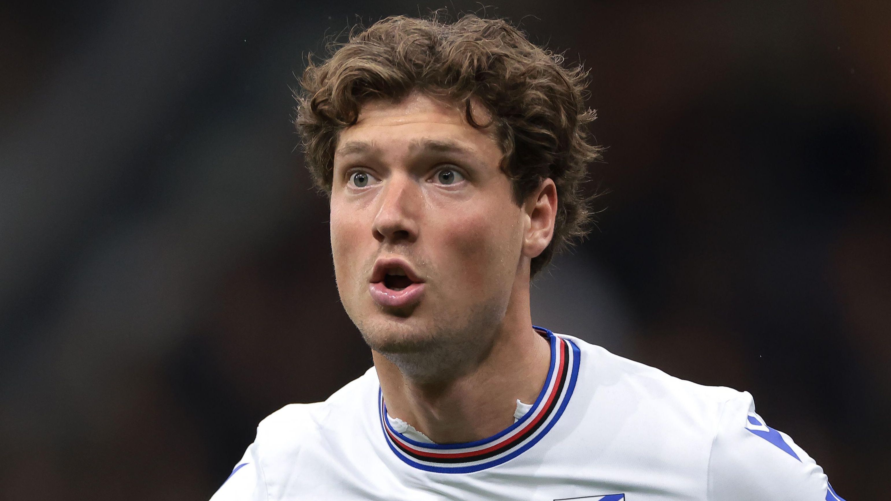 Rangers sign Dutch striker Sam Lammers.