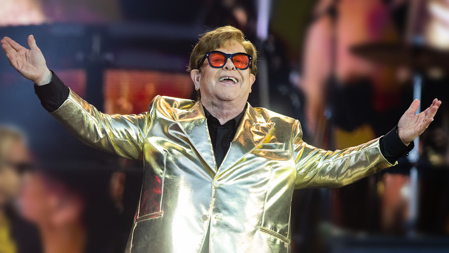 Sir Elton John pays tribute to 'inspiring' musicians and brings