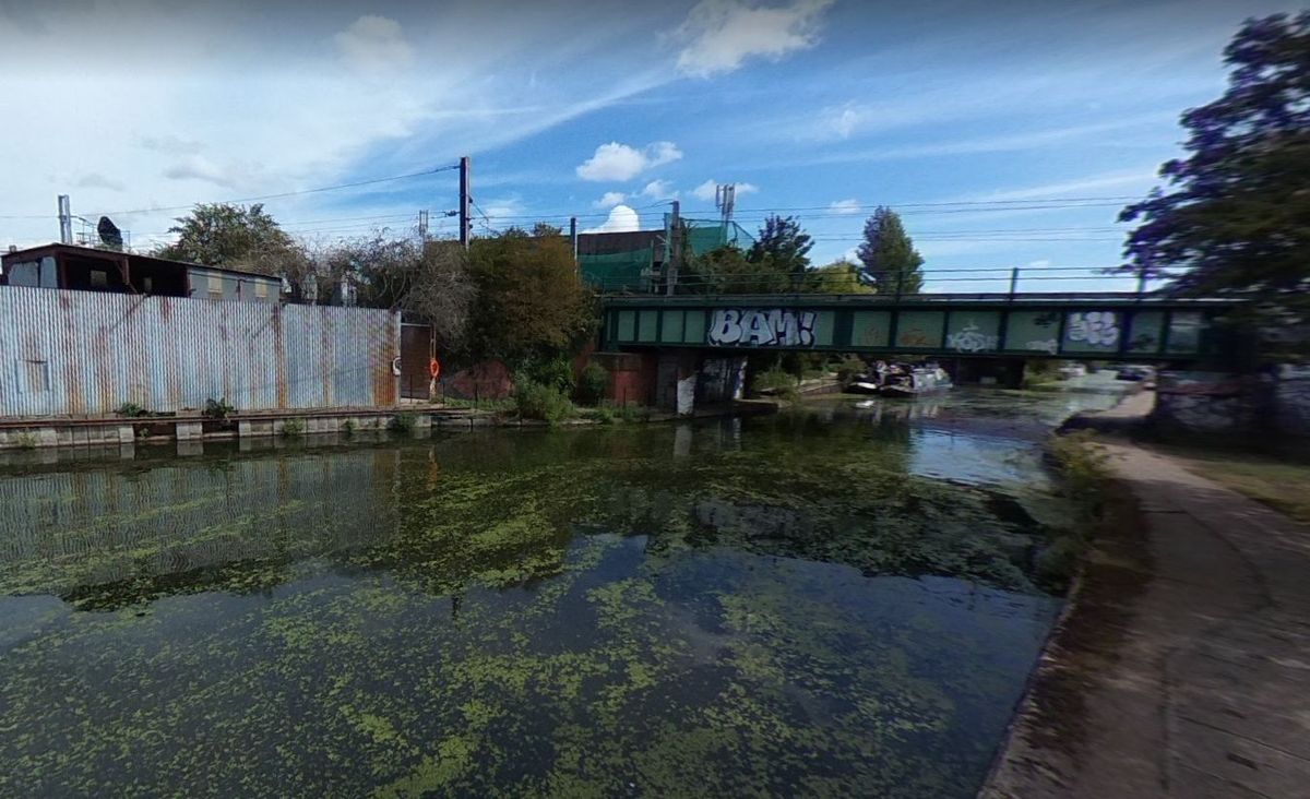 Three teenagers charged after boy found dead in West London canal ...