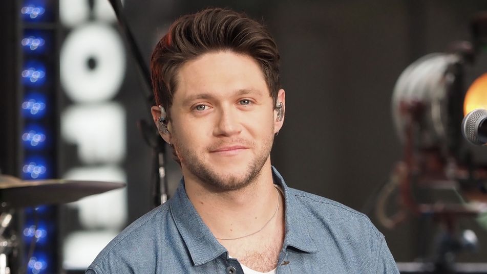 Niall Horan shares his support for friend Lewis Capaldi