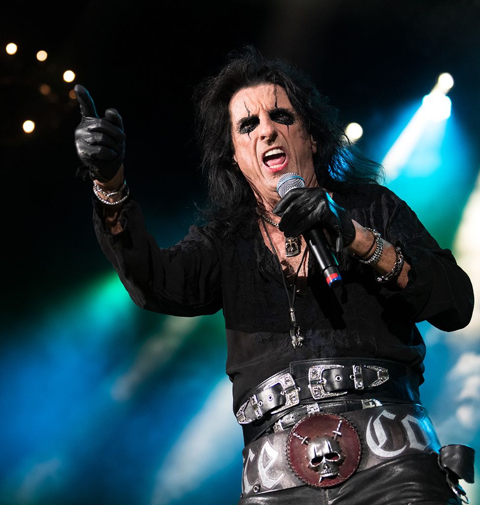 Alice Cooper – The Godfather of Shock Rock 