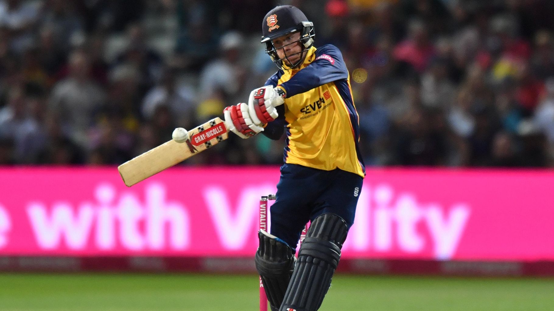 Essex Edge Into T20 Finals Day With Victory Over Birmingham Bears