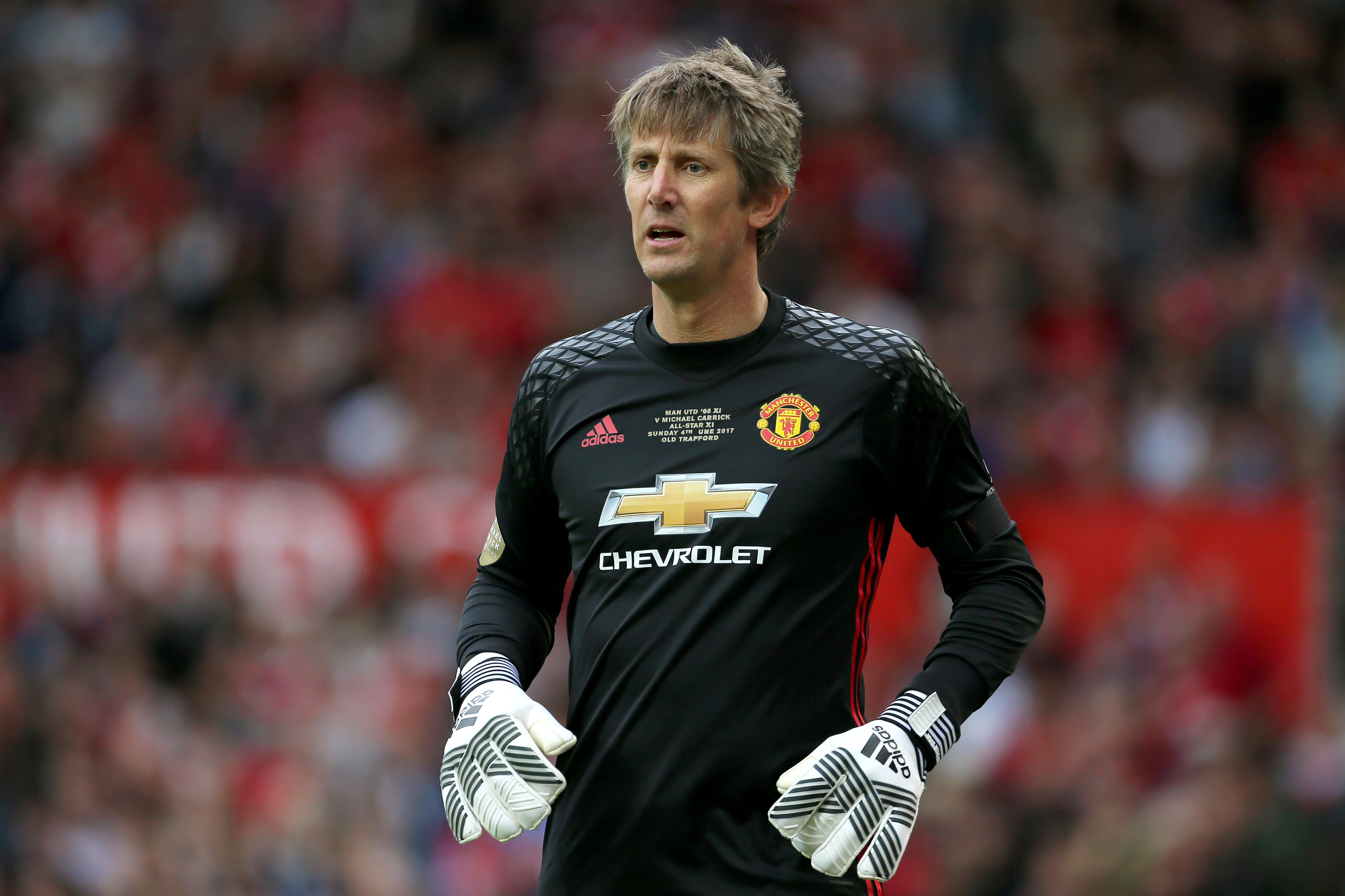 Van Der Sar moved to Dutch hospital