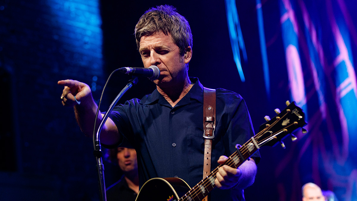 Watch Noel Gallagher Perform Oasis Classics For Absolute Radio