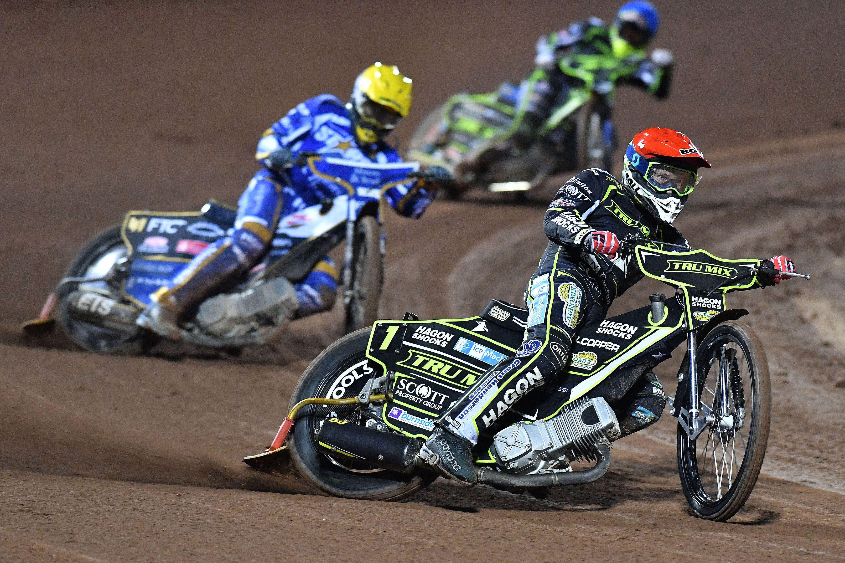 Speedway: Ipswich on track for playoffs after beating King's Lynn