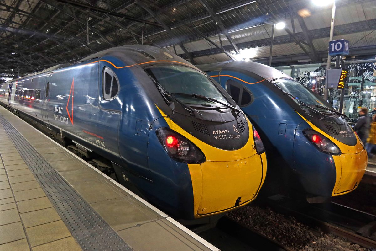 Apollo Express Train Drivers strike means no trains to London from Glasgow today