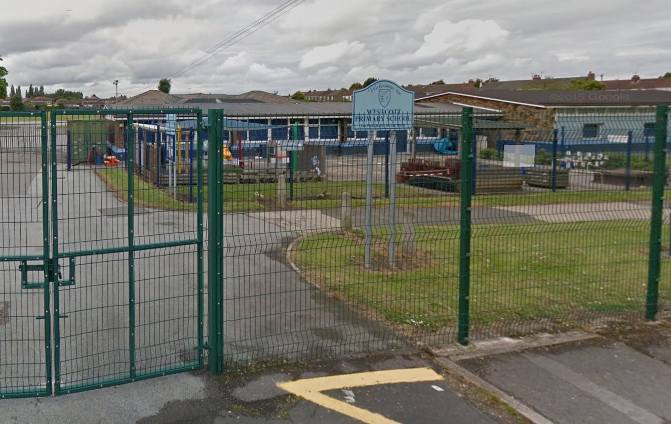 School in Hull will reopen tomorrow after safety checks found RAAC isn ...