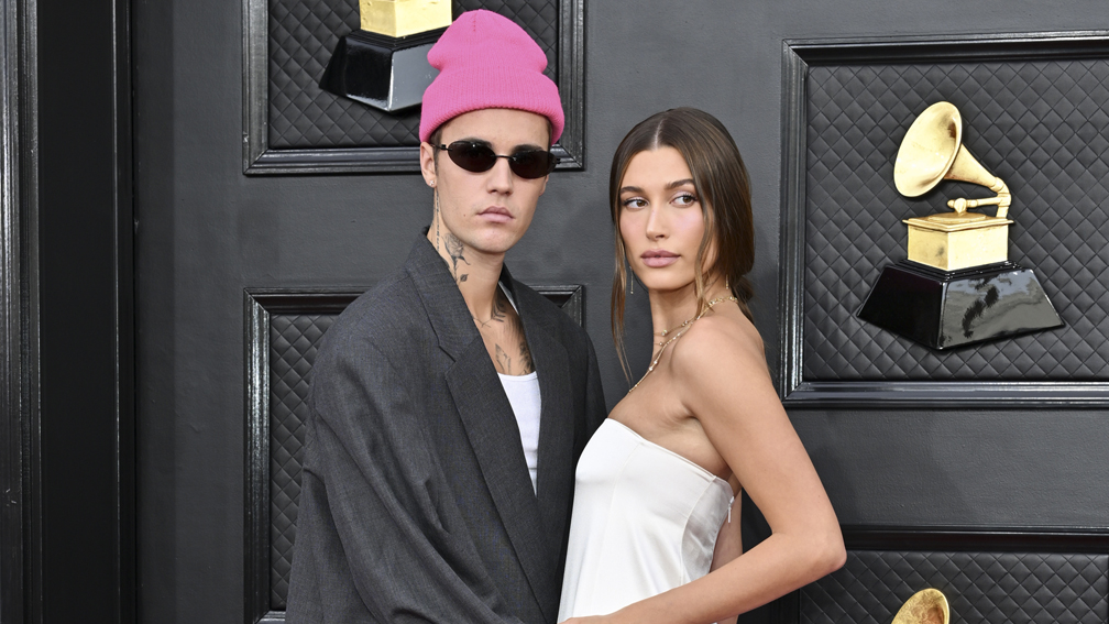 Hailey and Justin Bieber Perfect Matching Looks For Their Anniversary
