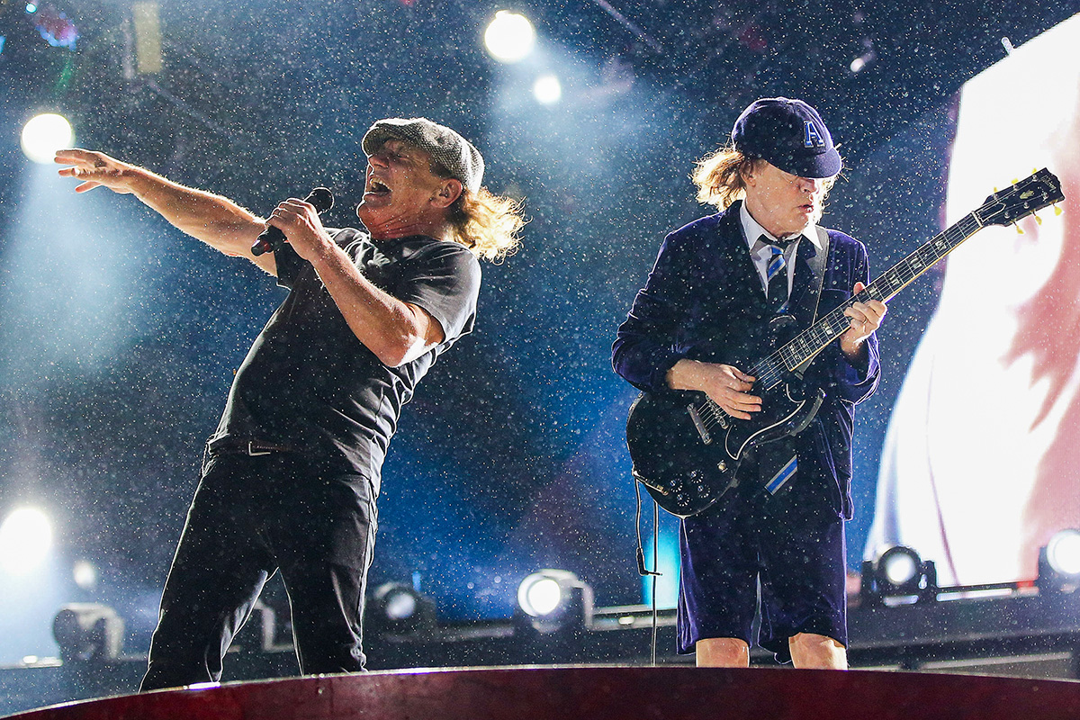 AC/DC to play first live show in seven years