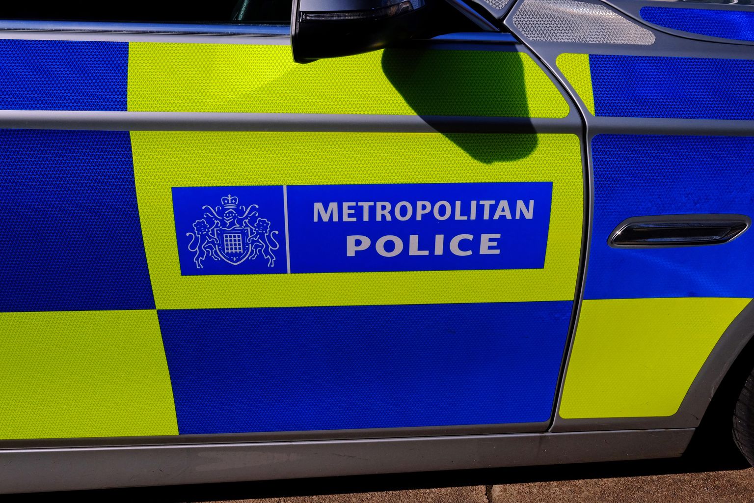 Woman, 31 arrested after children went missing from north London