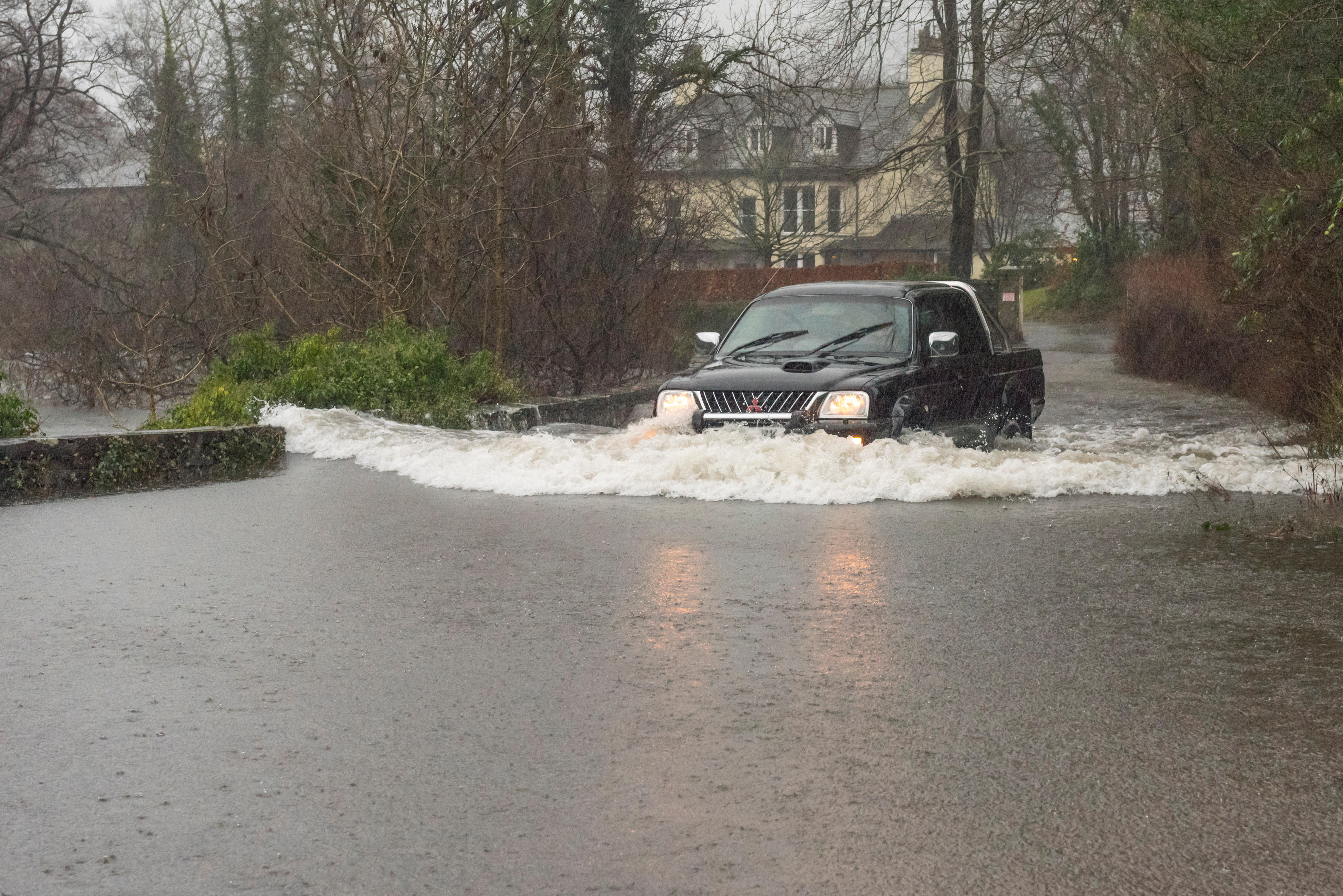 Scotland bracing for impact of rare MET office red weather warning ...