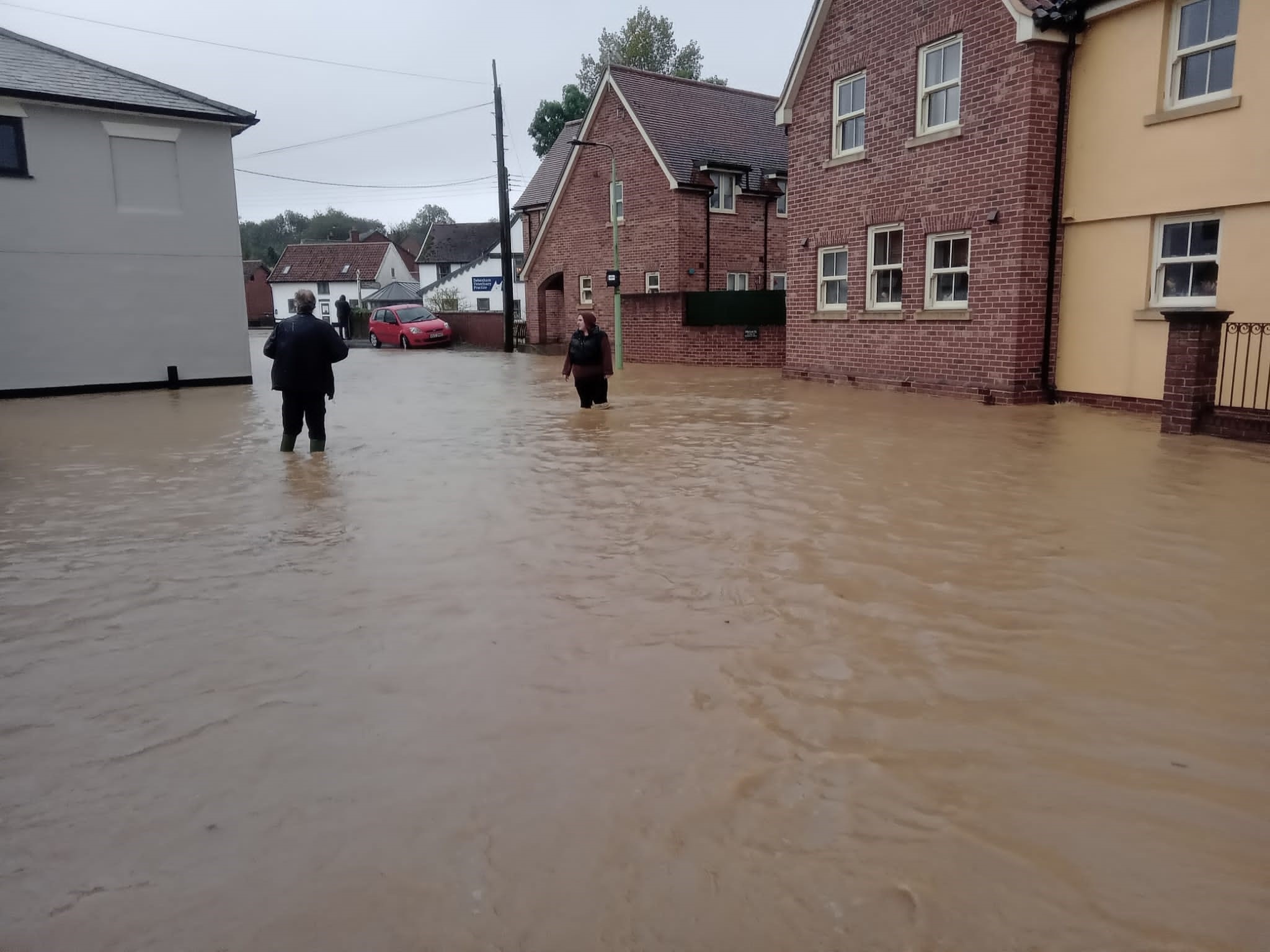 Major incident declared in Suffolk amid torrential rain and