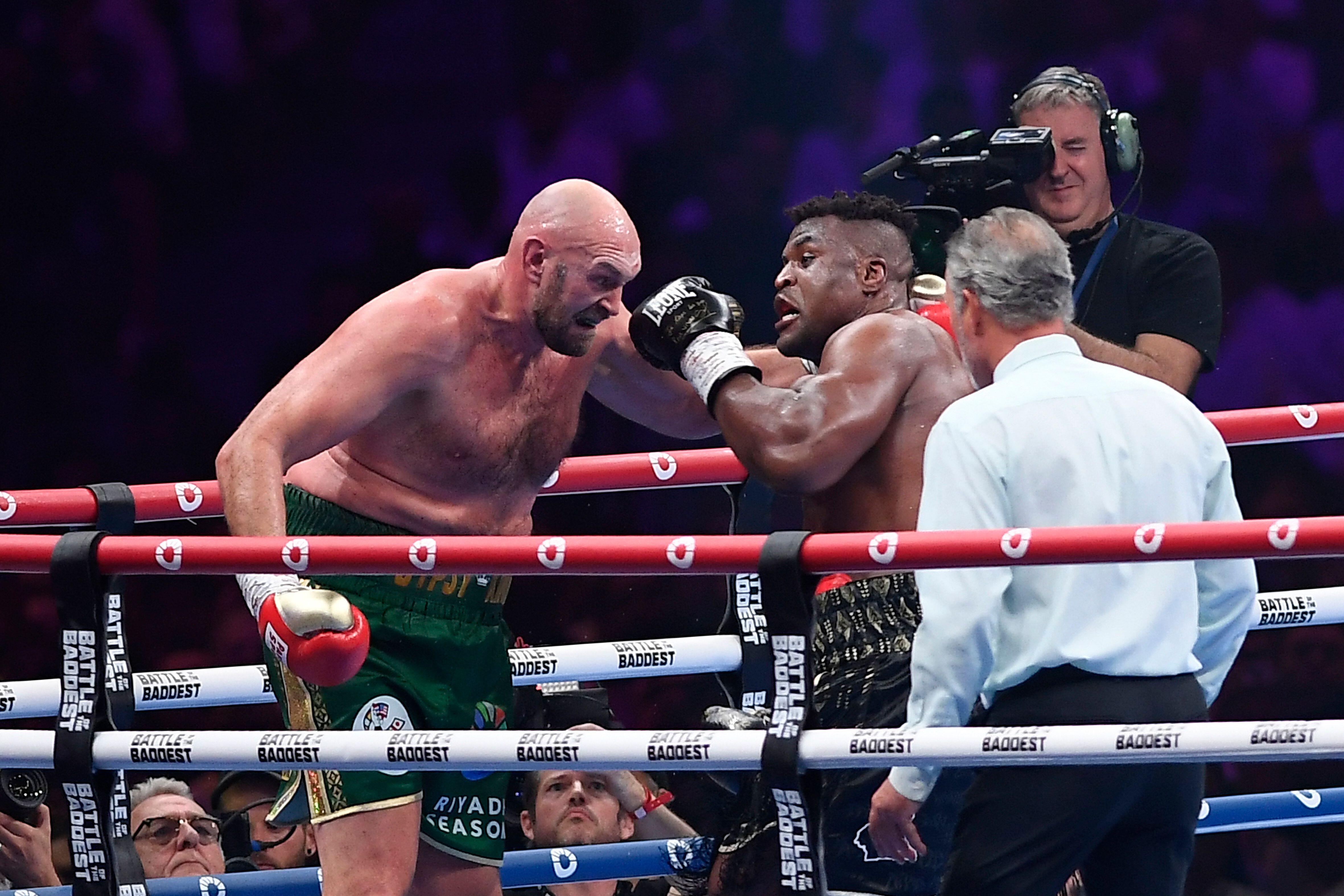 Tyson Fury Recovers From Knockdown To Claim Split-decision Win Over ...