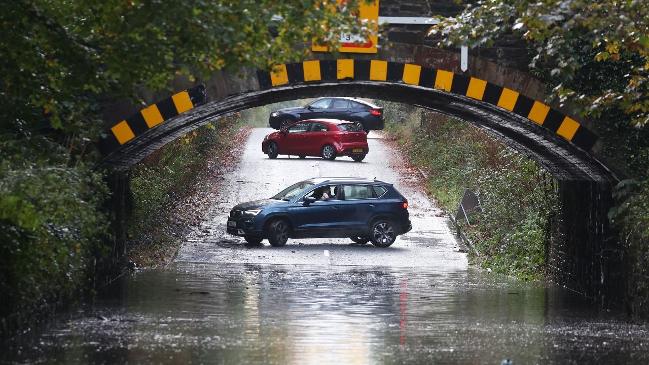 NI TRAFFIC UPDATE Major flooding results in multiple road closures