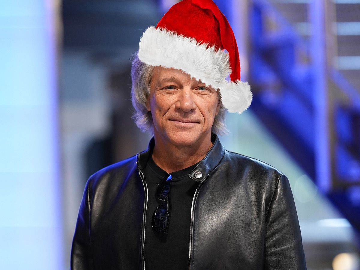 Jon Bon Jovi in a Santa hat