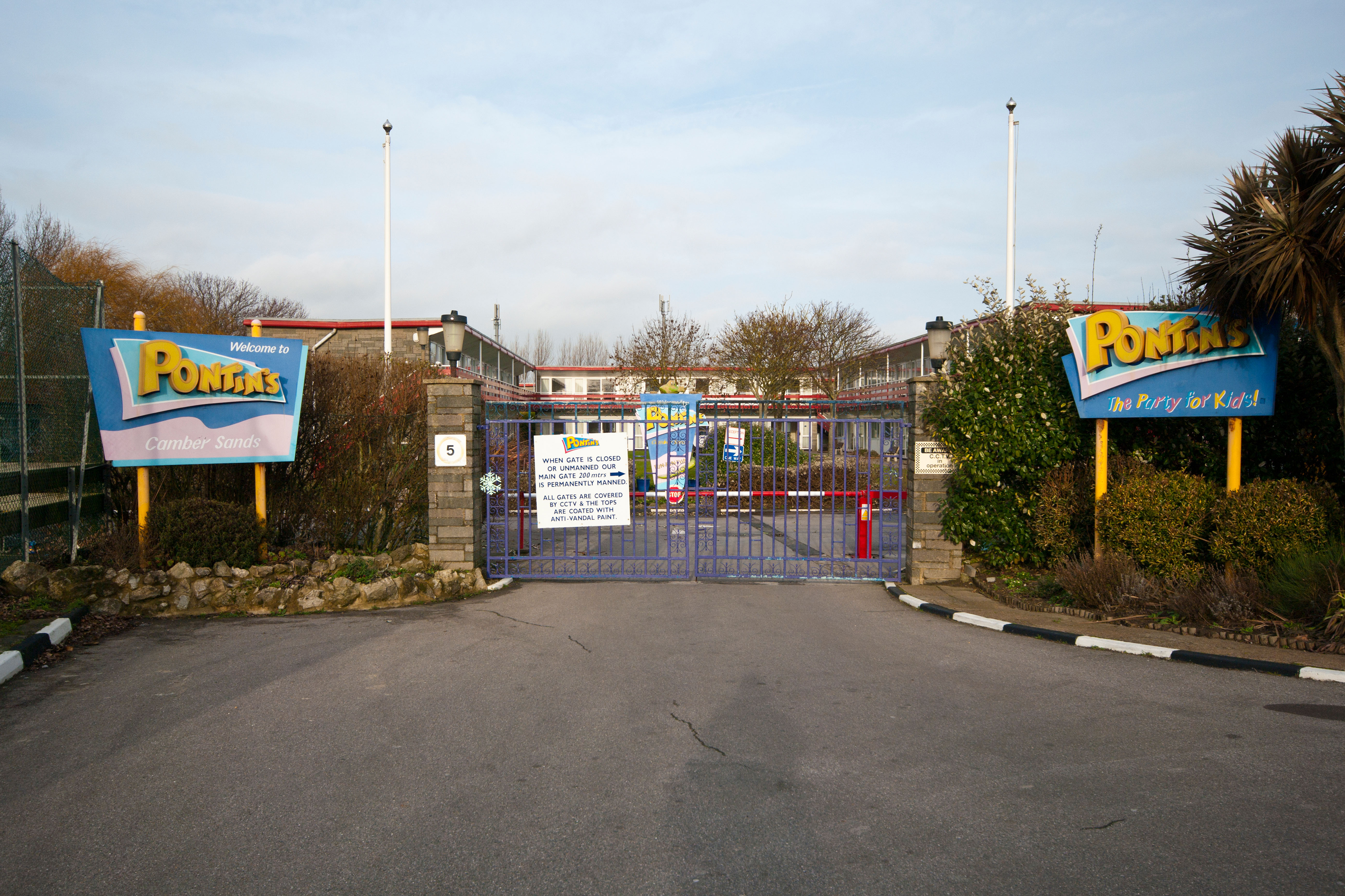 Pontins in Sussex closes with immediate effect