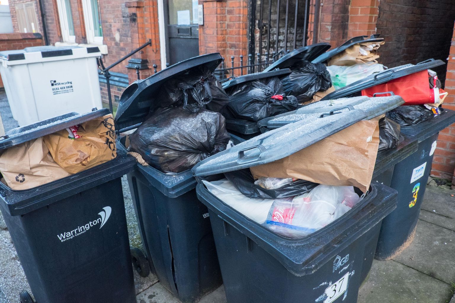 Warrington bin strikes over News Hits Radio (Manchester)
