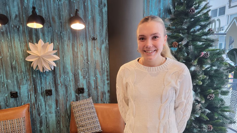 Karateka Venla Karttunen vieraili Radio Porin Torstain kahvivieraana.