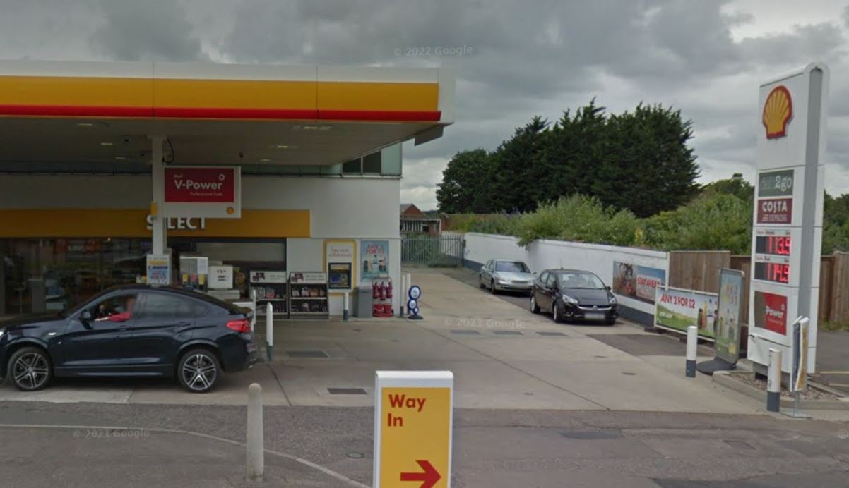 Police look for witnesses after an armed robbery in Newmarket | News ...