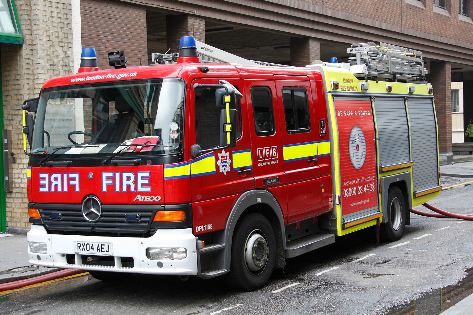 Two men killed in housefire in Croydon | News - Greatest Hits Radio ...
