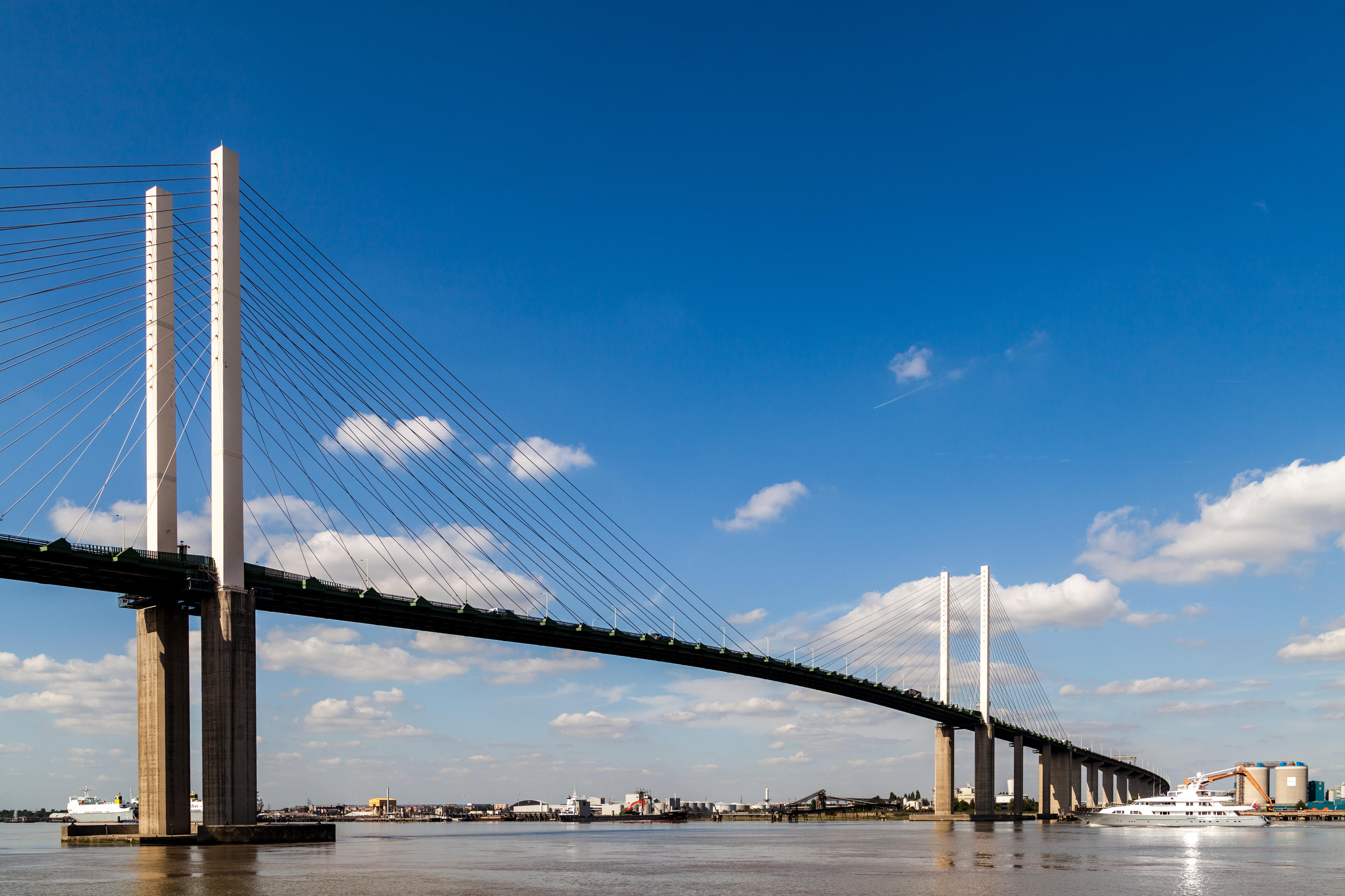 QEII Bridge closed due to Storm Jocelyn bringing strong winds