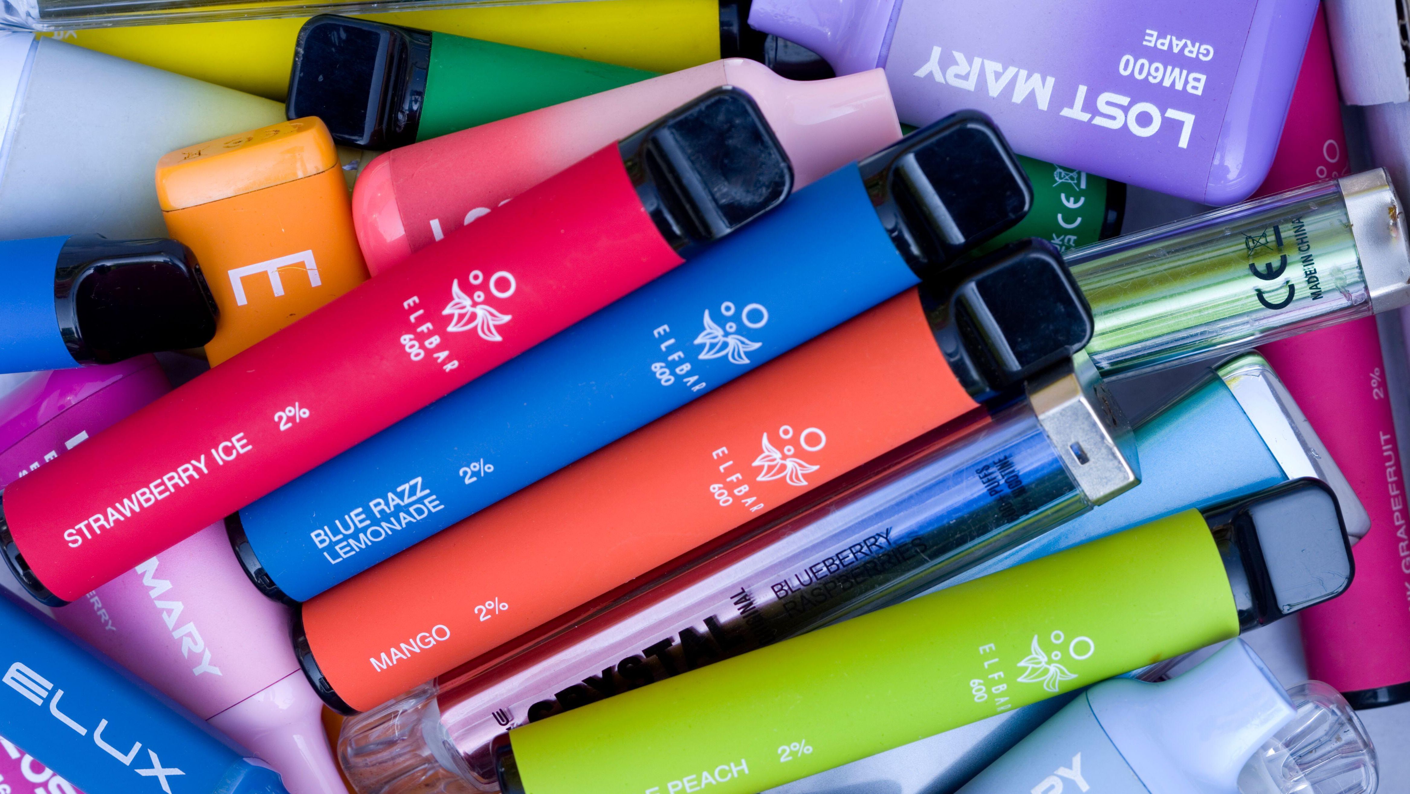 North Bar Vapes Flavors North Disposable Vapes - 30mg Nicotine | 5000+ Puffs | Rechargeable Australia Nicotine Free North Vape North Bar Vapes Flavors North Disposable Vapes - 30mg Nicotine | 5000+ Puffs | Rechargeable Australia Nicotine Free North Vape