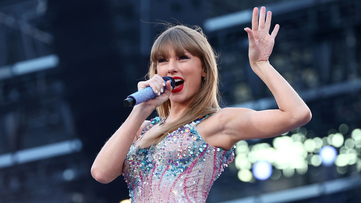 The V&A Museum Are Looking To Hire A Taylor Swift Superfan Adviser