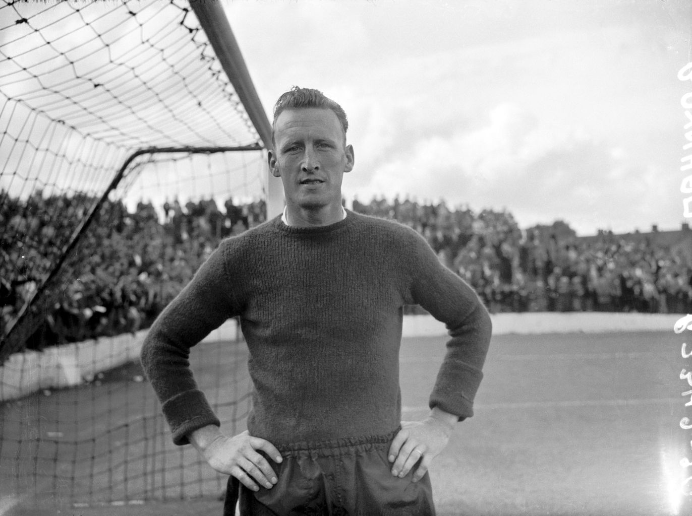 Luton and England goalkeeper Ron Baynham dies aged 94