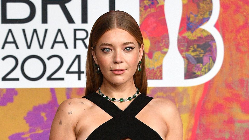Bewdley s Becky Hill Announces New Single Will Drop Next Week bewdley-s-becky-hill-announces-new-single-will-drop-next-week