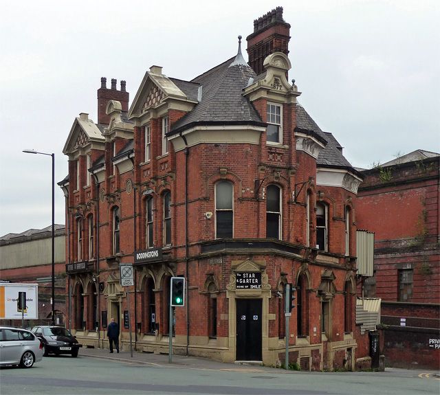 'Influential' pub landlord unexpectedly dies at age 52