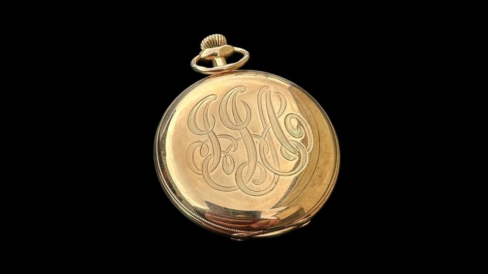 Titanic gold pocket watch sells for £900,000 at auction | News - KISS