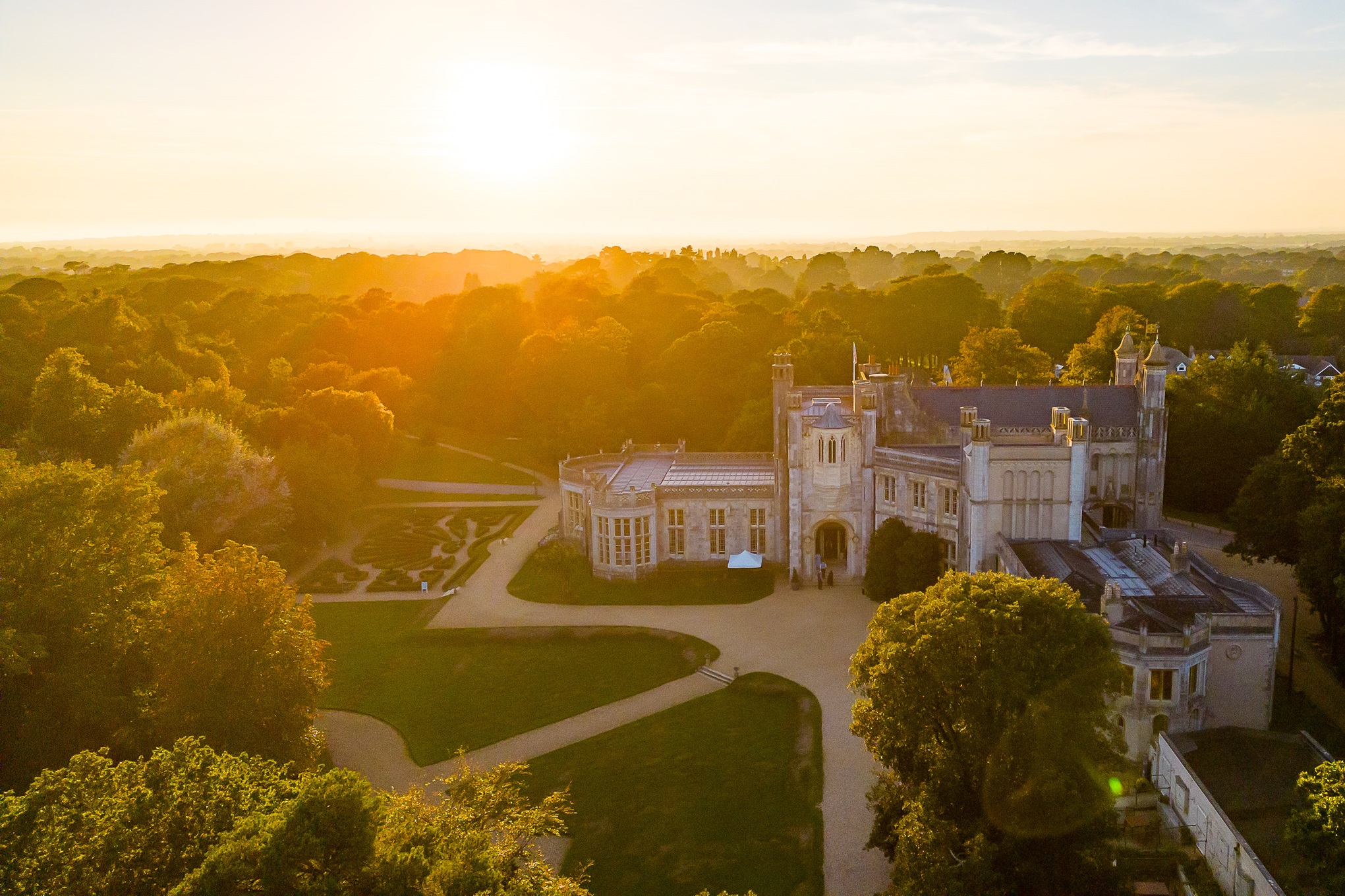 Highcliffe Castle tea room to reopen under new operator