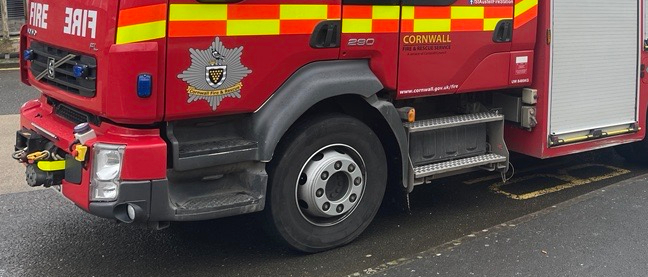 Pub evacuated after fire involving caravans and gas cylinders