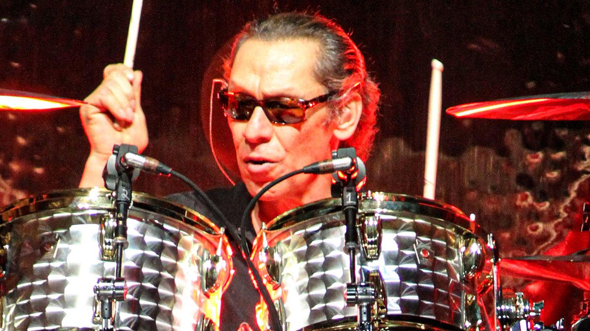 Alex Van Halen to auction his vast collection of instruments and