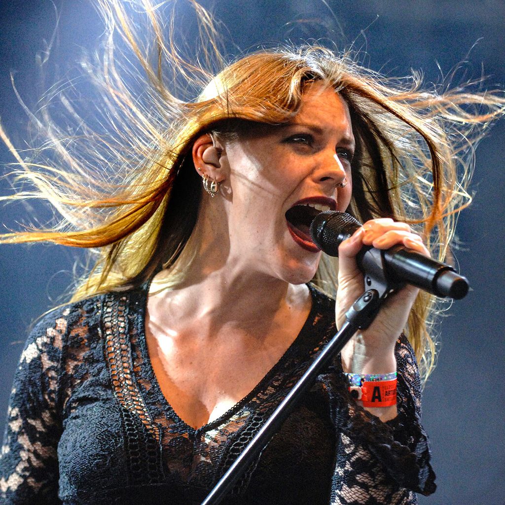 21) Floor Jansen: Los 50 mejores cantantes de rock de todos los tiempos