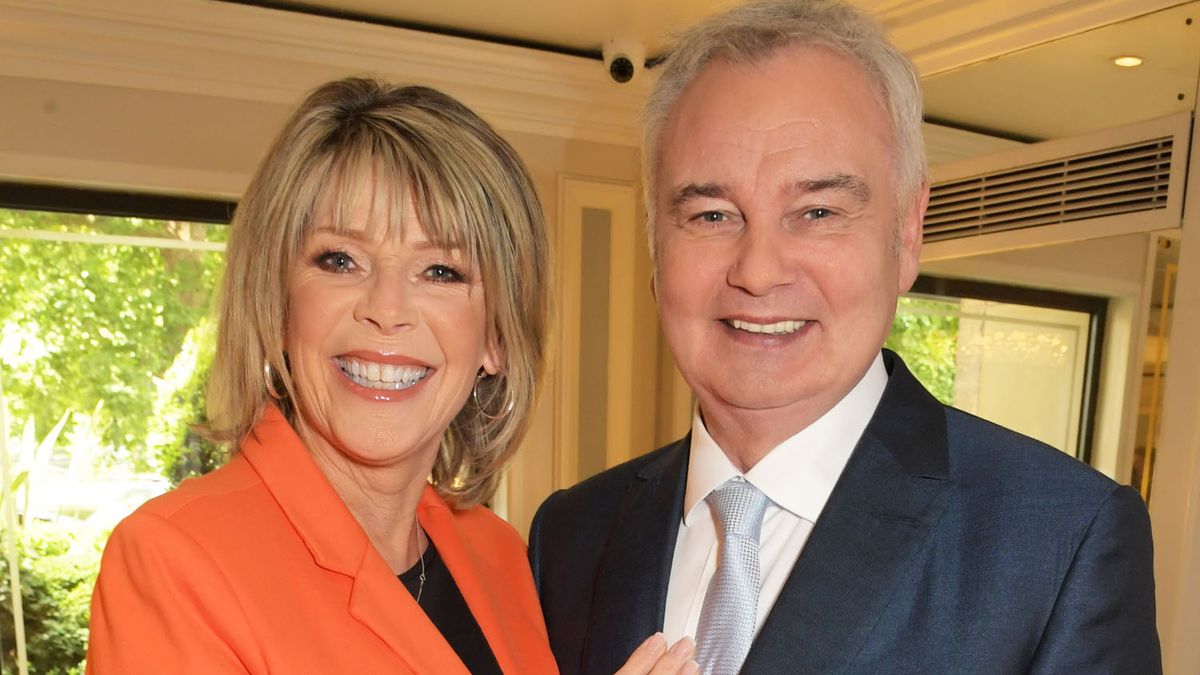 Ruth Back Eamonn Holmes and Ruth Langsford announce split after 14 years of marriage
