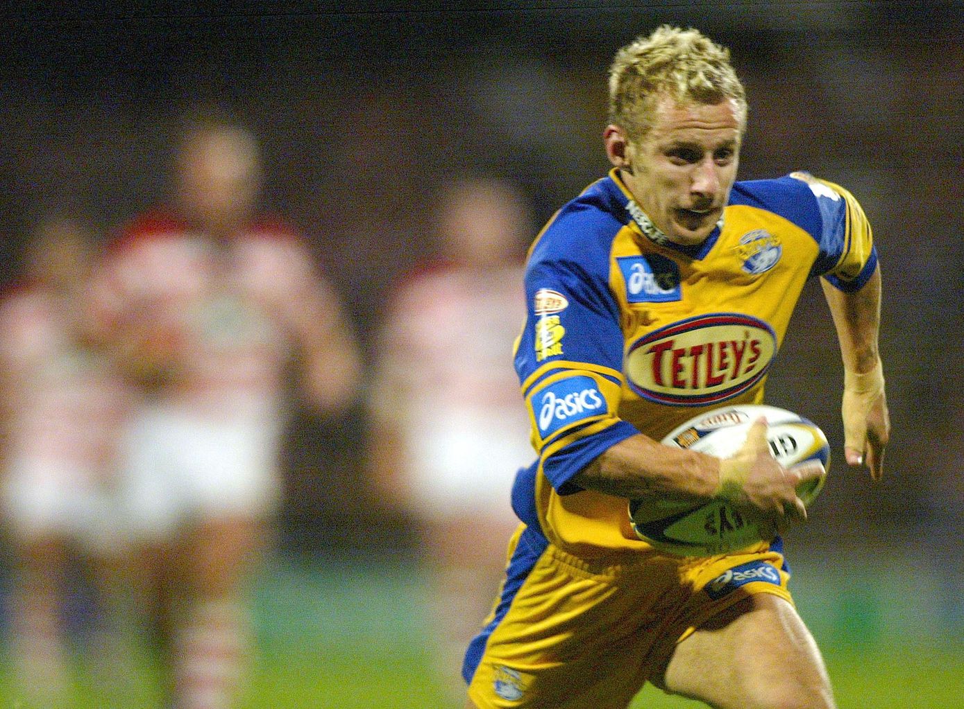 Wigan Warriors pay tribute to rugby legend Rob Burrow