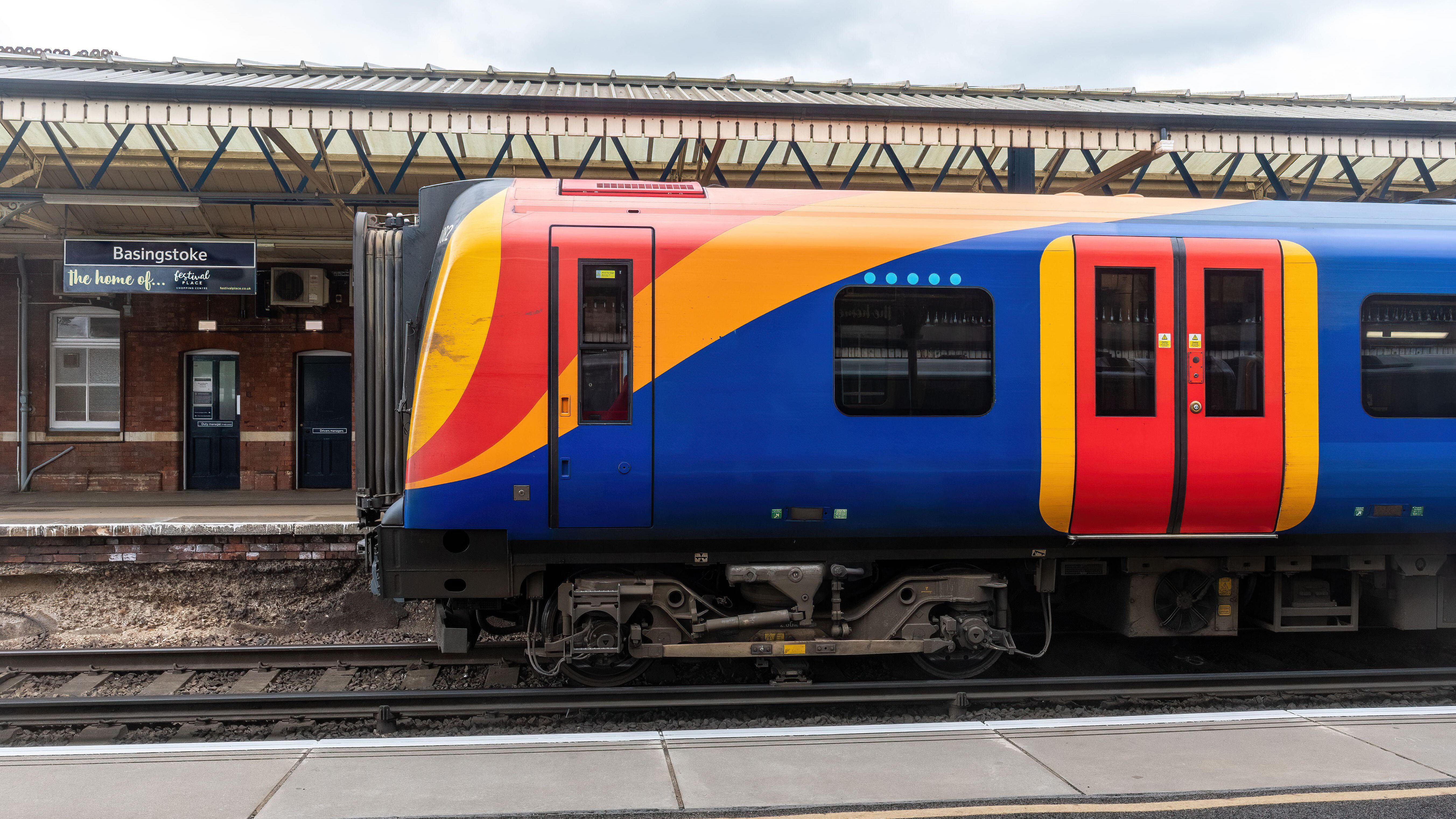 Signal failure causes huge disruption to rail services | News ...