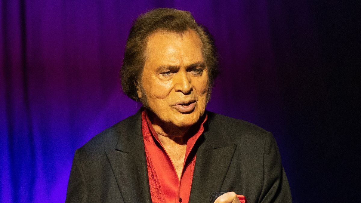 Engelbert Humperdinck reveals why he 'owes a great deal' to the London Palladium