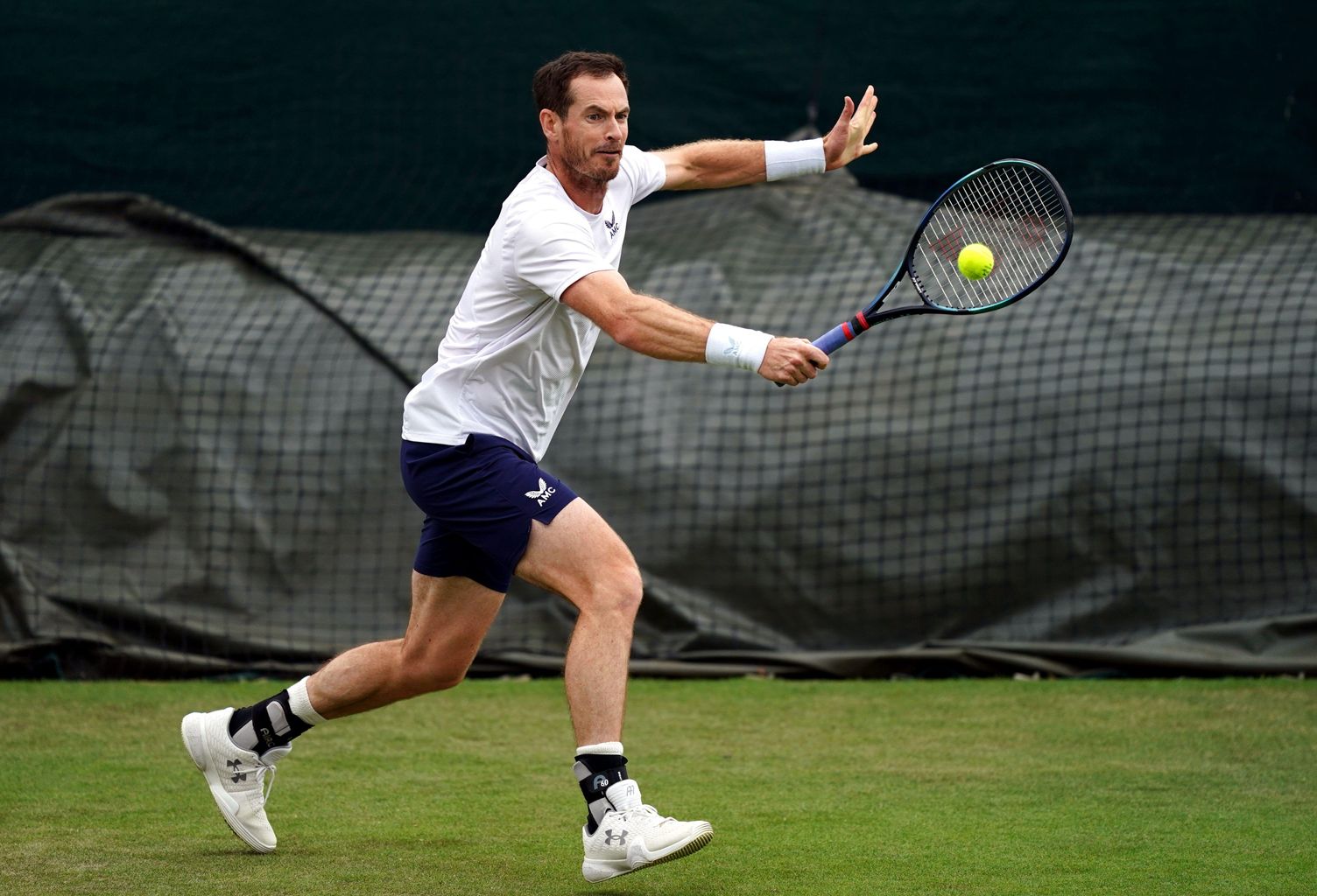 Andy Murray pulls out of singles at Wimbledon