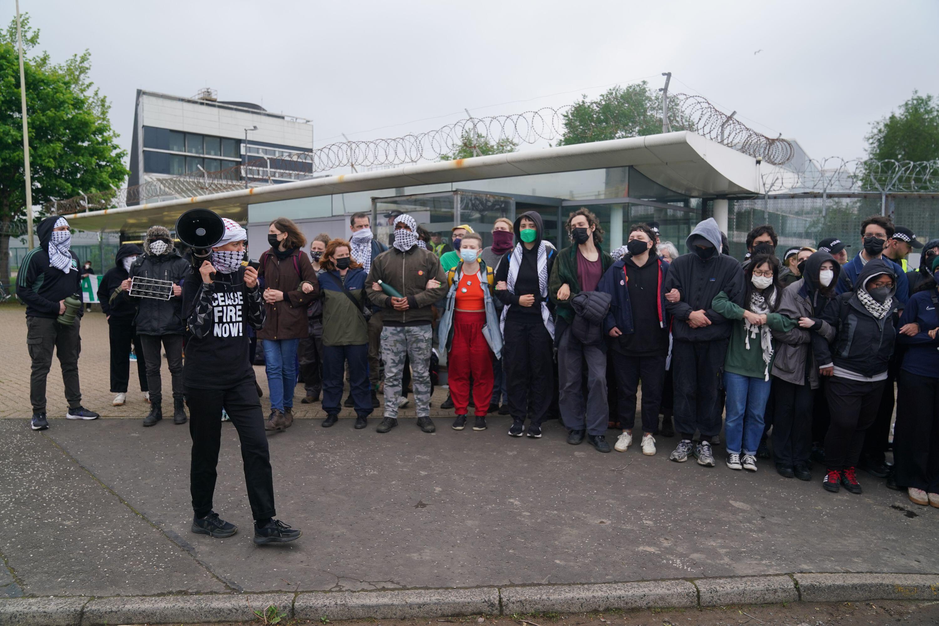 Fourteen people charged after demonstration in Govan