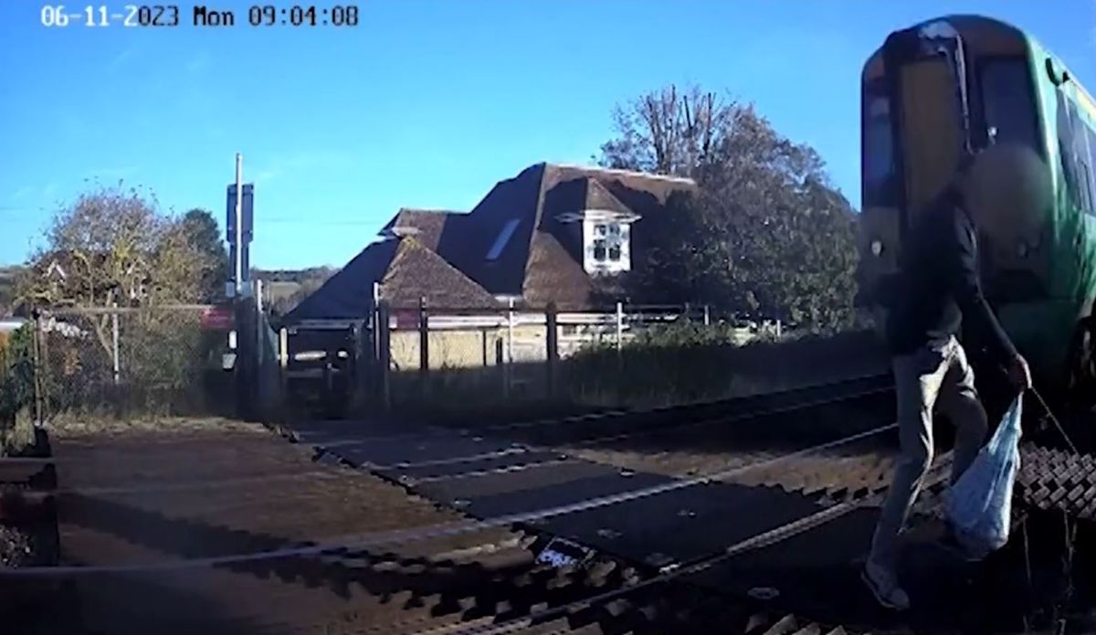Level crossing near-misses caught on camera in Surrey
