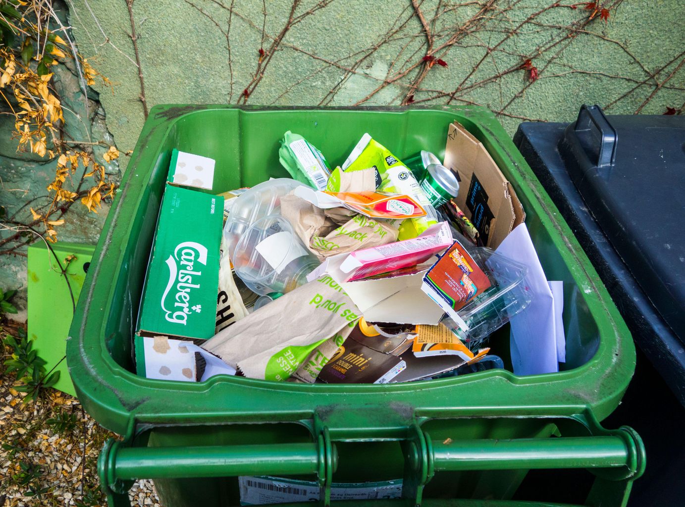 Calls to simplify recycling in Gloucester News Greatest Hits Radio