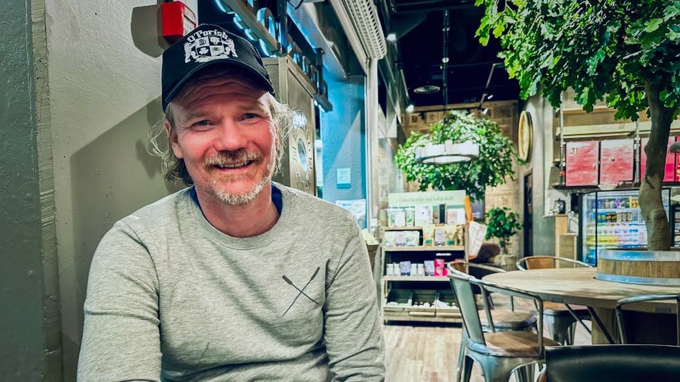 Porisperen promoottori Harri Vilkuna hymyili päivää ennen festivaalia - "Kaikki on kunnossa"