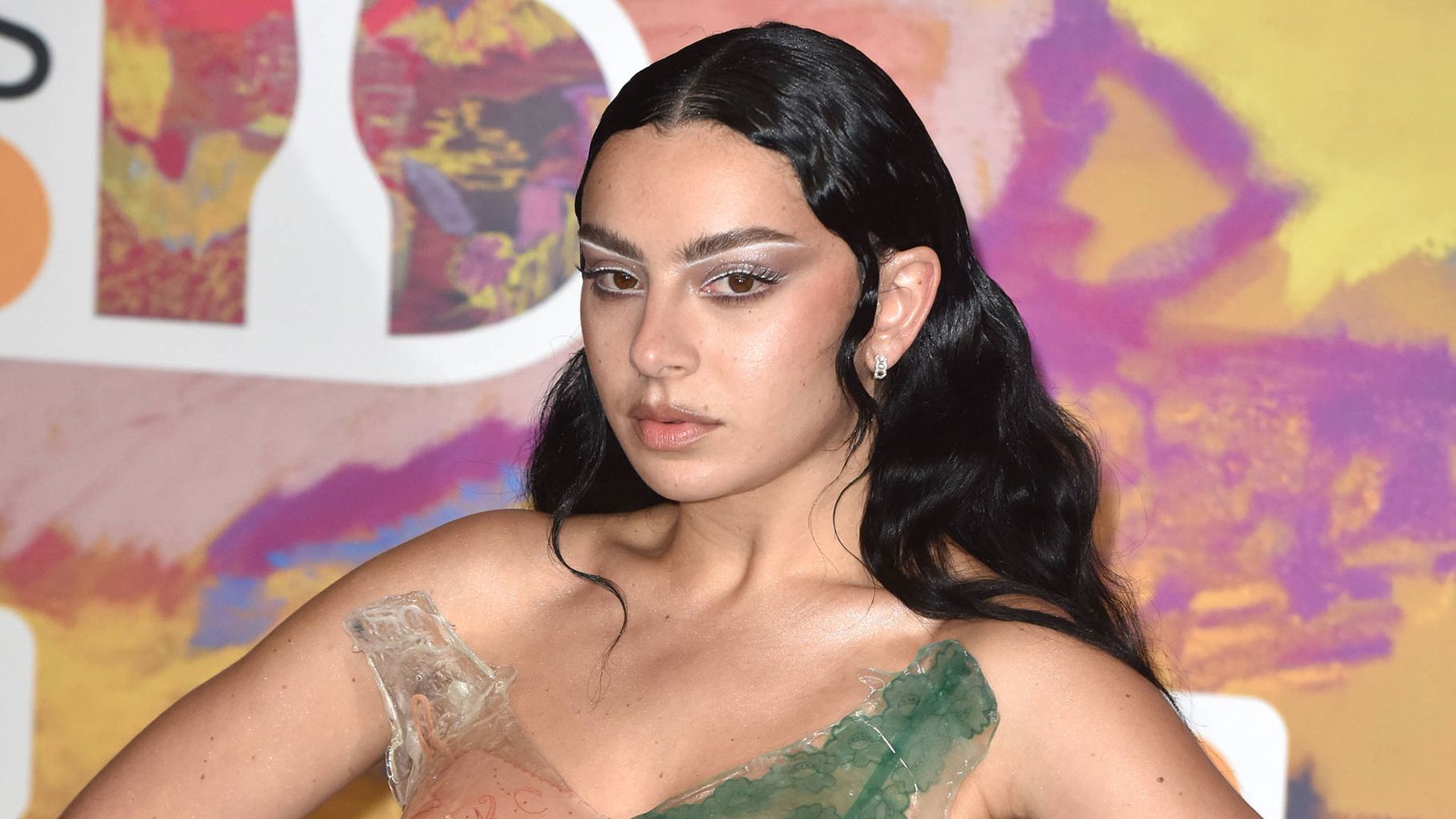 who-is-charli-xcx-find-out-more-about-the-singer-behind-brat-2025